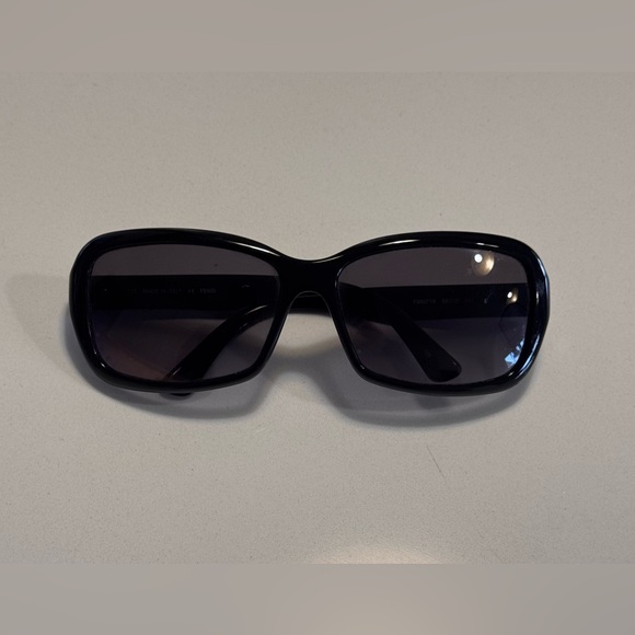 Fendi Accessories - SUNGLASSES FENDI FS5071R 58-15 001 125 / Black Frame / Gray Lens / MADE IN ITALY